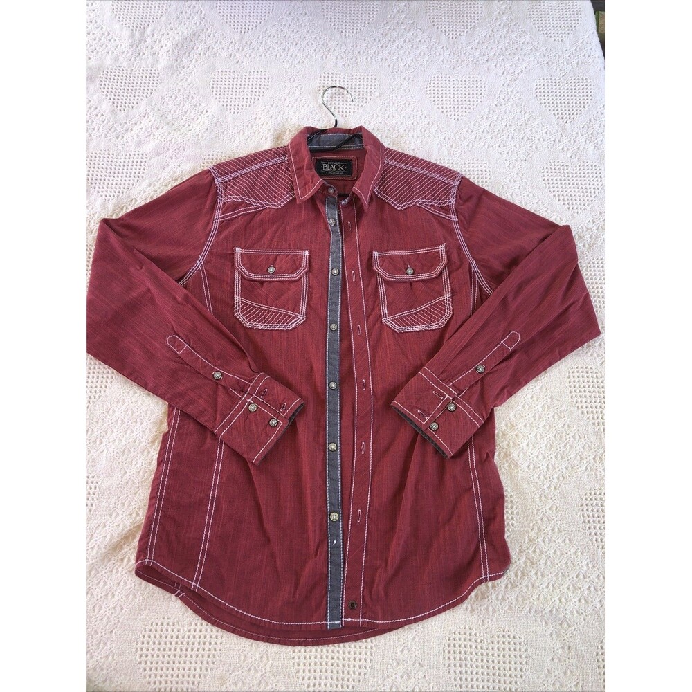 Buckle Black Men's Shirt Small Standard Fit Button Up Red Long Sleeve
